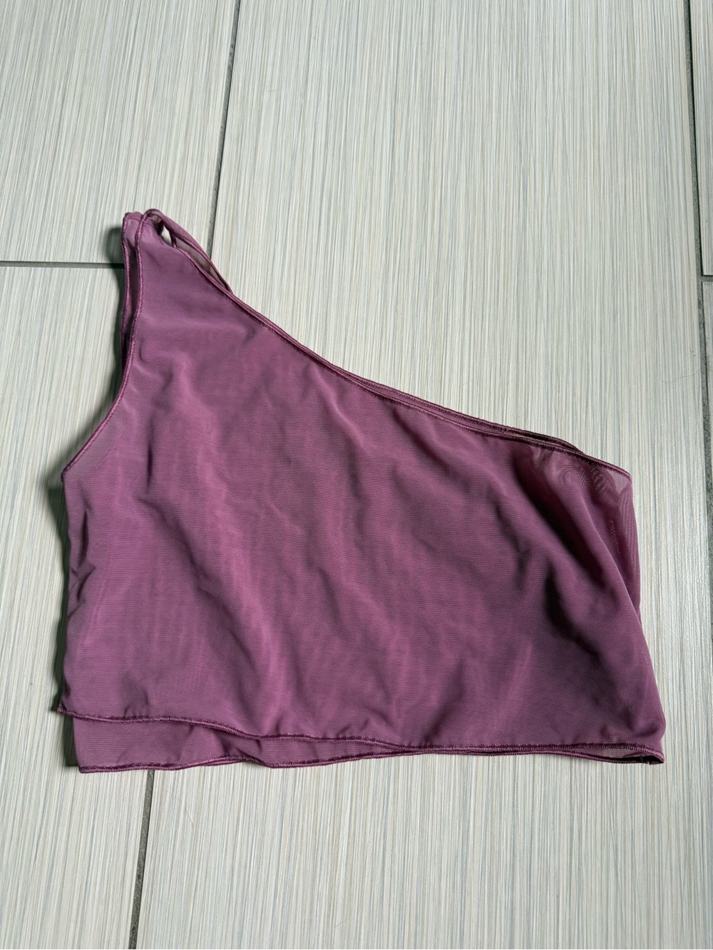 Alo yoga One-Shoulder Crop Top in Dusty Mauve